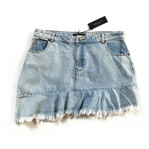 Romeo + Juliet Couture Denim Frayed Skirt, Size L